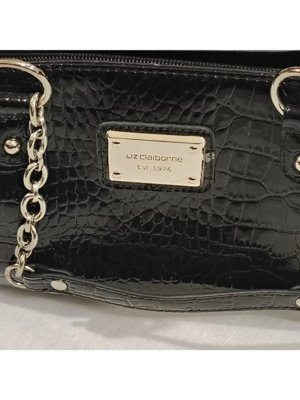 Liz Claiborne Handbag Purse Black 9"x6" Faux Croc Leather Shiny Pockets Chain - Picture 11 of 16